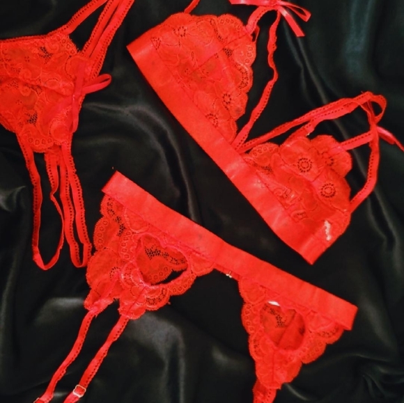 Brand new 3 set lingerie set available in s,m and l . - Picture 5 of 5